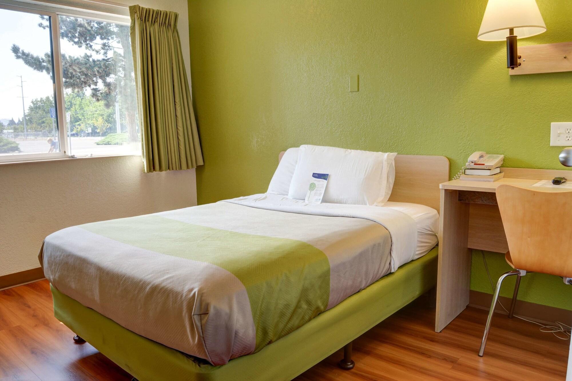 Motel 6-Springfield, Or - Eugene North Zewnętrze zdjęcie