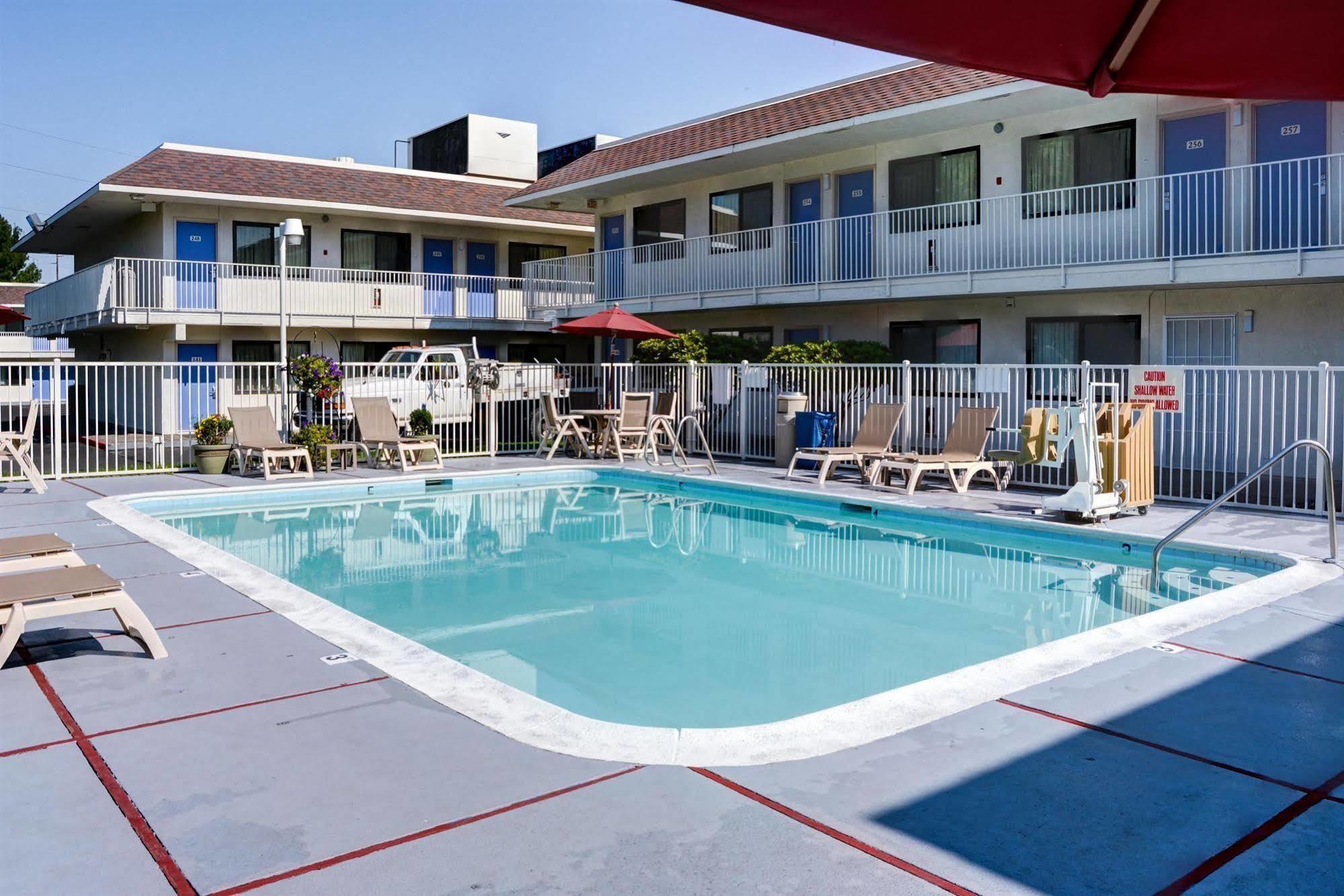 Motel 6-Springfield, Or - Eugene North Zewnętrze zdjęcie
